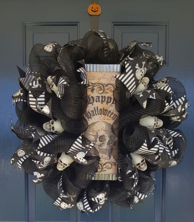 skull-wreath